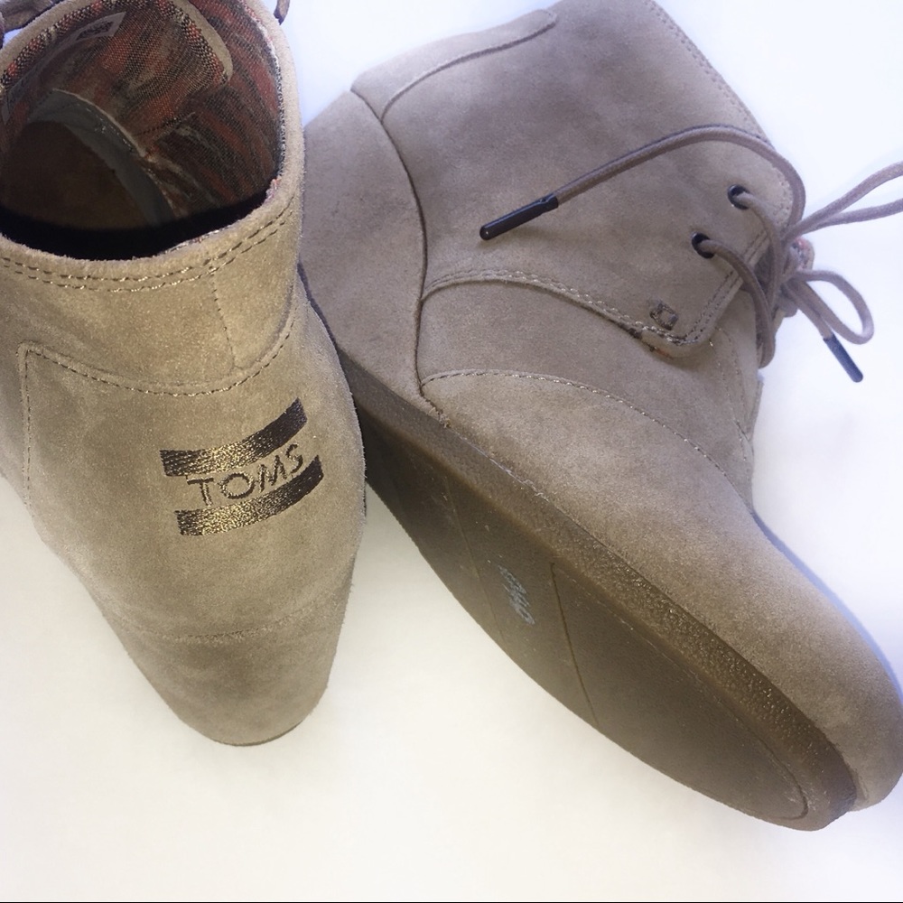 🆕Toms Desert Wedge Booties